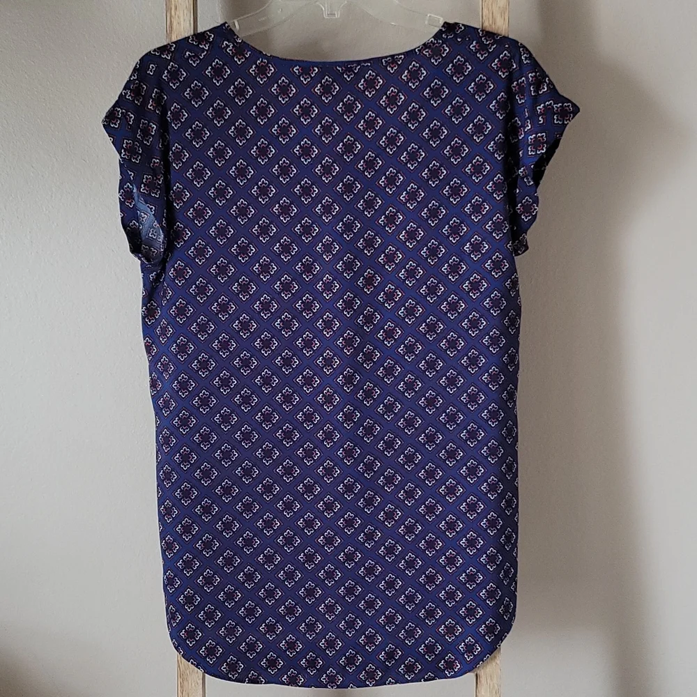 Express Blouse - Picture 2 of 3